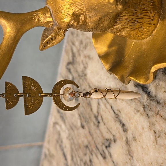 Gorgeous artisan earnings - Picture 2 of 6